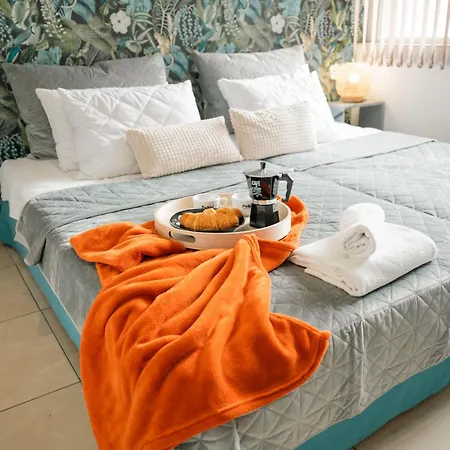 стилен и уютен в центъра Apartamento *