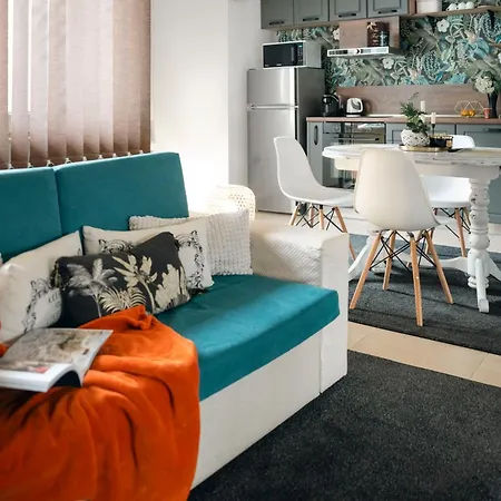 стилен и уютен в центъра Apartamento Varna