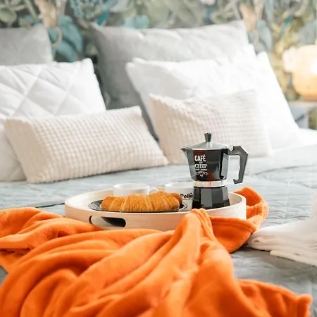 стилен и уютен в центъра * 瓦爾納