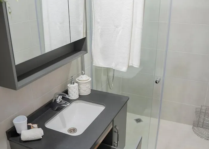 стилен и уютен в центъра * فارنا